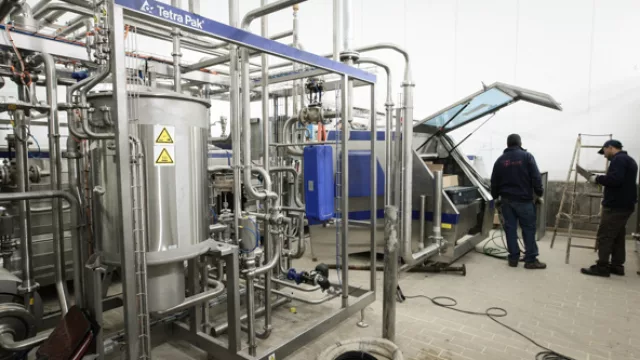 La nueva planta de leche larga vida estará en funcionamiento antes de fin de año.