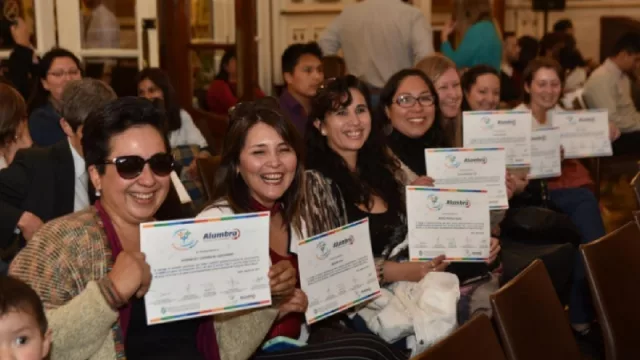 El programa Alumbra llegó a los mil clientes activos