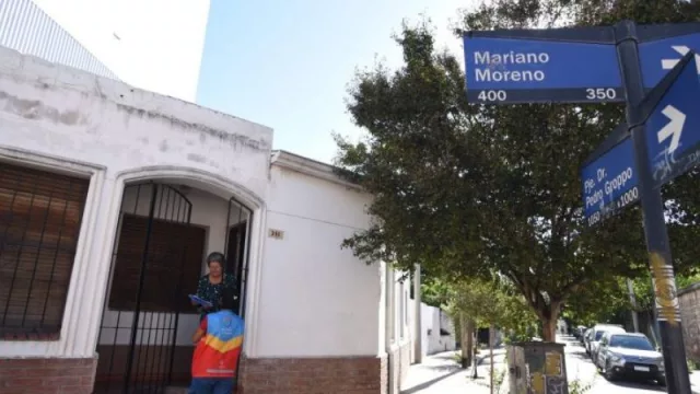 La Municipalidad de Córdoba realiza operativos de control de foco casa por casa para la detección temprana y seguimiento a distancia de pacientes con dengue