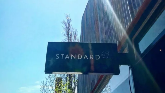 Abrió Standard 69 en Güemes (una propuesta diferente para “salir a comer”) 