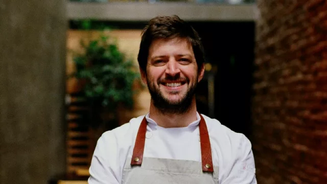 Javier Rodríguez, dueño y chef de El Papagayo. Foto: gentileza de Belen Mora Leal.