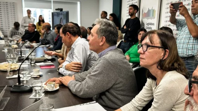 Apoyo de los legisladores a los investigadores frente al desfinanciamiento de la ciencia