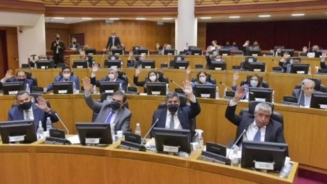 La Legislatura de Tucumán aprobó el Presupuesto 2022 (38 votos a favor y 8 en contra) 