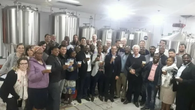 Sacanta lidera convenio económico internacional con Sudáfrica