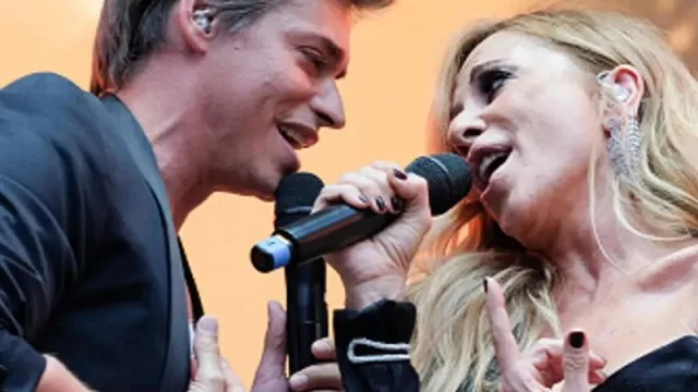 Sí, se puede vivir muy cómodo de un solo hit: cuánto recibe Carlos Baute al año por “Colgando en tus manos”