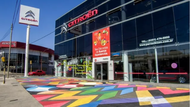 Parra Pinta Primavera (¡mirá su fachada y la vereda!)  