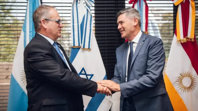 Passerini y el embajador de Israel en Argentina, Eyal Sela, expresaron la voluntad de profundizar la cooperación mutua