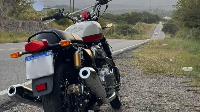 Motomontania, la empresa de alquiler de motocicletas (pero también de jeep con carpa y cabañas) que te invita a recorrer la provincia