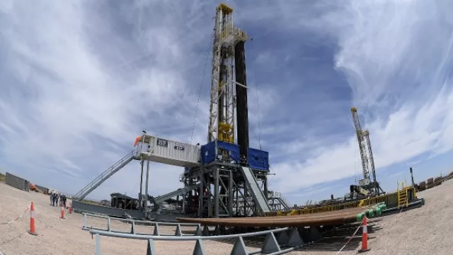 Fix augura “mejores perspectivas”: YPF en Vaca Muerta tiene un horizonte de desarrollo