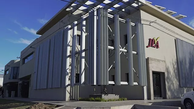 JLA invirtió más de $ 50 millones en ampliar su laboratorio (y agregan valor a la cadena del maní)