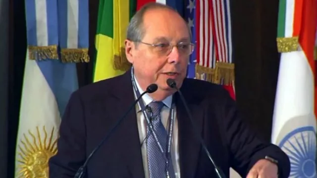 La UNC distingue a Calvo (anticipó el efecto tequila)