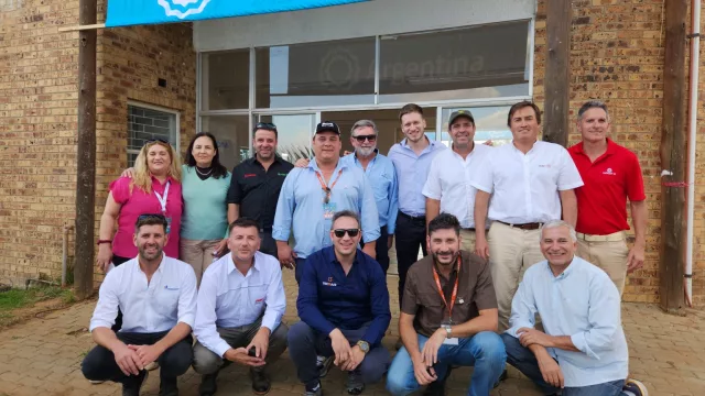 La maquinaria agrícola argentina se luce en Nampo, Feria internacional de Sudáfrica (6 cordobesas en la misión  y 1 debutante)