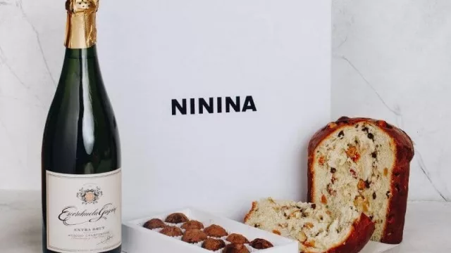 Ninina presenta sus productos artesanales para compartir durante las fiestas