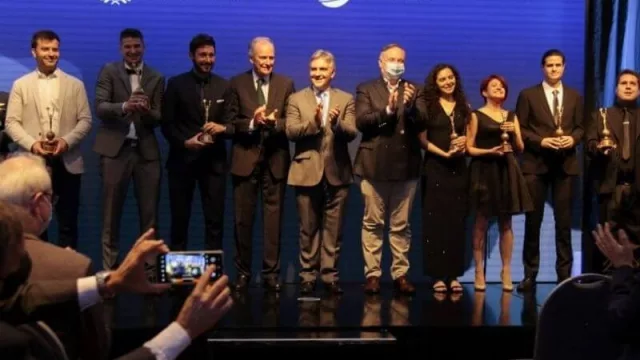 Aquí están, estos son… los 11 Jóvenes Sobresalientes del año (según la Bolsa de Comercio de Córdoba)