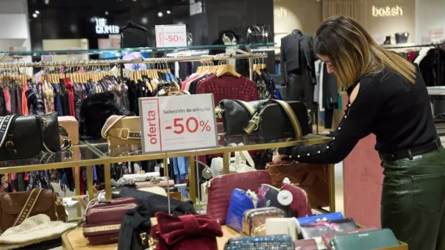 El comercio textil aporta 19.800 millones de euros a la economía española (y genera más de 343.000 empleos)