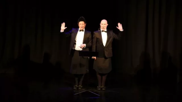 Seguimos jugando por pases para Los Modernos