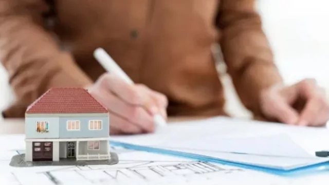 La suba del dólar blue complica los créditos hipotecarios en marcha: pediste 100.000 UVAs que eran US$ 88.500 y (20 días después) son US$ 78.800