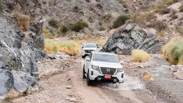 La Fábrica de Santa Isabel batió un nuevo récord: produjo la Nissan Frontier nº 100.000 (que exporta a Brasil, Chile y Colombia)