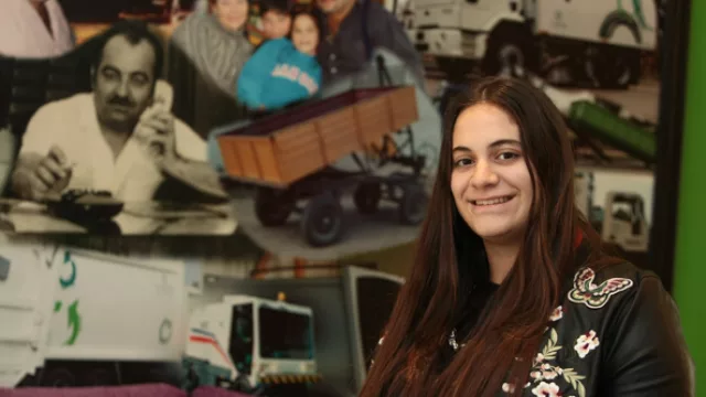 Giuliana Scorza, la hija de Oscar, se incorporó también a la compañía y trabaja en el área de Recursos Humanos. 