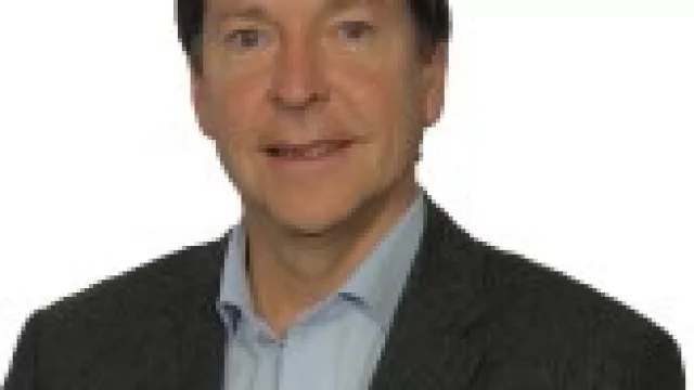 Consultores de Empresas suma y sigue