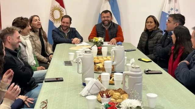 Junto a la ONG "Aves Argentinas", Marull potencia el turismo en Ansenuza