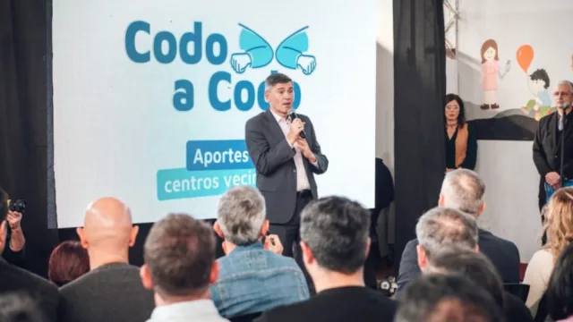 Passerini anunció la entrega de fondos a 300 Centros Vecinales para obras en sus sedes y proyectos comunitarios