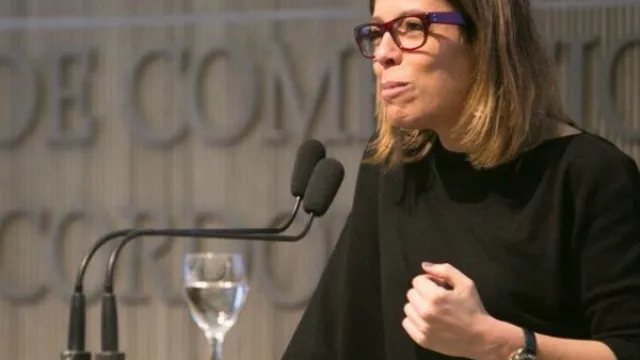 "Macri es consciente que la corrupción no es cosa del pasado" (Laura Alonso pasó por la Bolsa de Comercio)