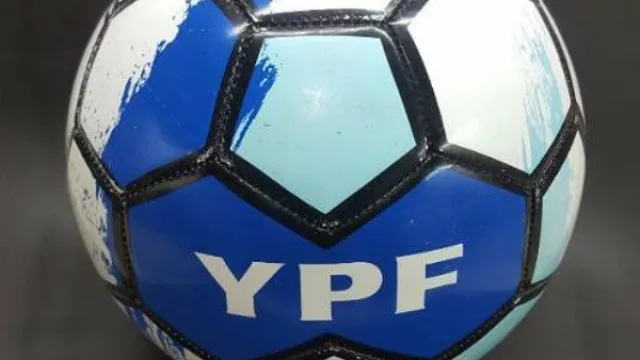 El polo pelotero de Bell Ville acepta quedar fuera de “la promo del año” de YPF (900.000 pelotas contra Shell - Cars)