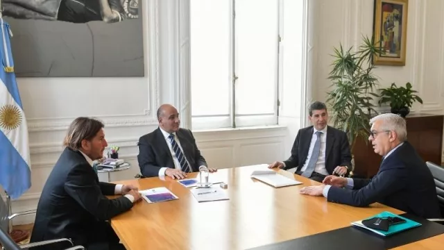 Manzur se reunió con el CEO del Grupo Sancor Seguros para afianzar proyectos que apuntalen al sector productivo nacional