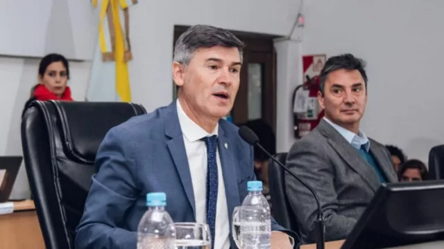 Passerini presentó el Plan de Metas 2024-2027, centrado en los pilares de la gestión: conectar, integrar y humanizar