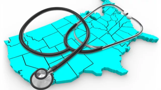 Vive en EE.UU. y cree que es mejor el sistema de salud en Argentina