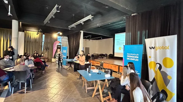 Mina Clavero aspira a la creación de 30 nuevos puestos de trabajo en la Economía del Conocimiento (call centers buscan empleados en Traslasierra)