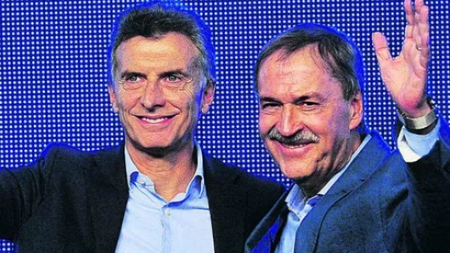 Unitarios vs. Federales: si la Nación coparticipara bien Cheque, IVA y Ganancias, II.BB podría ser la mitad