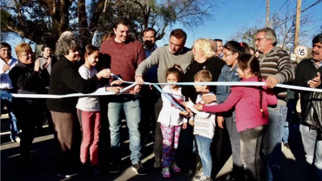 Mestre habilitó pavimento y un nuevo desagüe en Quebrada de las Rosas