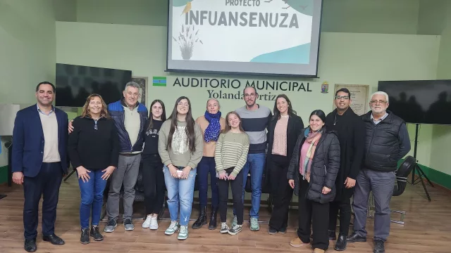 Elaboran infusiones a partir de plantas autóctonas de la región de Ansenuza