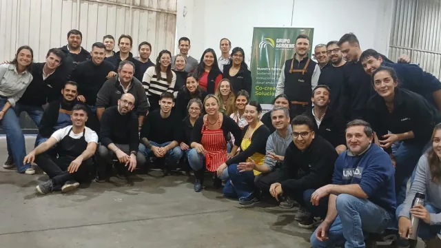 Grupo Agroempresa: “un locro por una frazada”, el lema de su campaña solidaria (donde se sumaron los trabajadores)