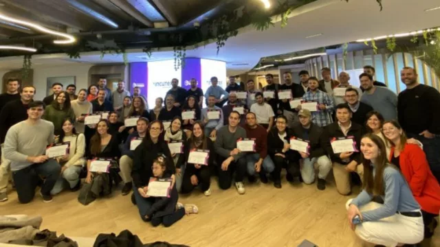 57 emprendimientos tecnológicos locales finalizaron los programas de Incubación y Aceleración Govtech de Incutex y CorLab