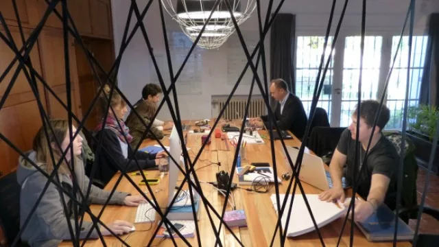 ´Formamos el equipo con gente tan apasionada como nosotros, ellos aportan las pilas y nosotros la experiencia´ explica Berardo.
