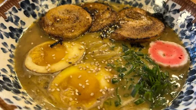 Ramen Factory: una nueva y completa experiencia japonesa en Córdoba (que se creó, y se mantiene, con ayuda de la IA)