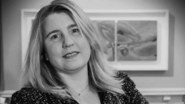 María Cozzi se suma a Martín Poncio en Comercial