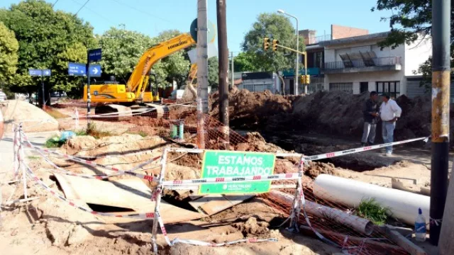 Las obras cloacales de la Municipalidad mejoran la calidad de vida de 250.000 vecinos
