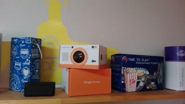 Alguno de los regalos que reciben del gigante de internet