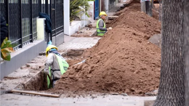 Cloacas: Mestre inauguró la red de Altamira y se inició la obra de Empalme