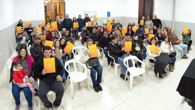 Villa Santa Rosa entregó 175 terrenos (y ya se gestionan 200 más)