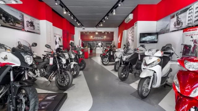 País polenta: los motovehículos se consolidan como la opción de movilidad 0Km (en 2022 se patentan casi dos motos por cada auto nuevo)