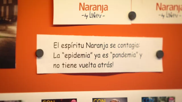 Uno de los mensajes en las oficinas de Naranja.