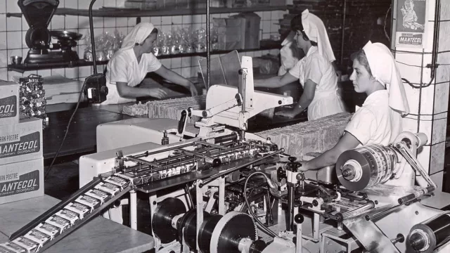 La historia (familiar) detrás del Mantecol, el postre preferido de los argentinos que empezó puerta a puerta y creció desde Río Segundo