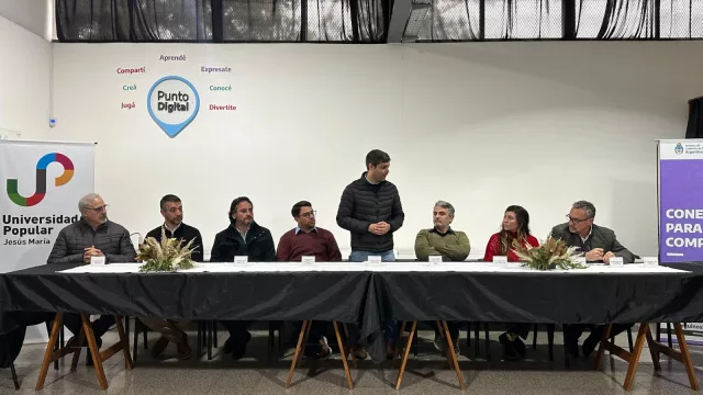 Diez municipios con sus Universidades Populares se reunieron en Jesús María (potencian la oferta de formación y capacitación gratuita)