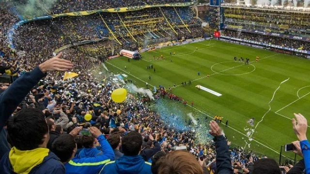 Sponsoreos, derechos de TV y política: en julio el fútbol no se toma vacaciones (quieren juntar $130M en auspiciantes)