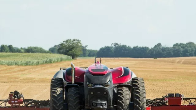 Los tractores autónomos llegarán antes que los autos sin conductor a Argentina (Case muestra la agricultura del futuro)